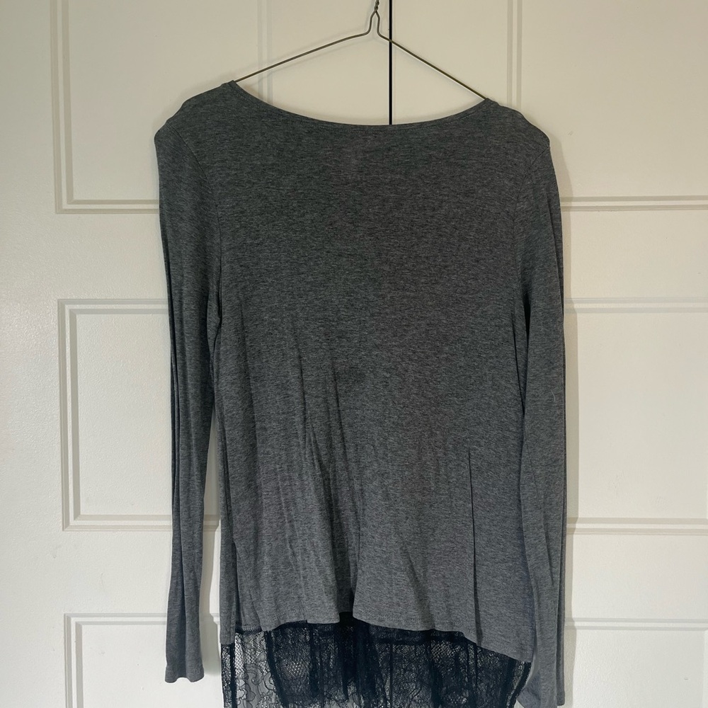H&M Gray Long Sleeve Top with Lace Hem, size XS